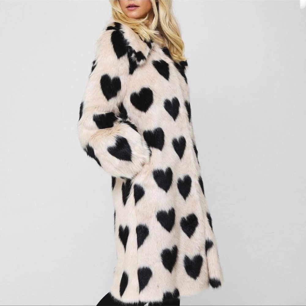 Stylish Heart Pattern Faux Fur Coat